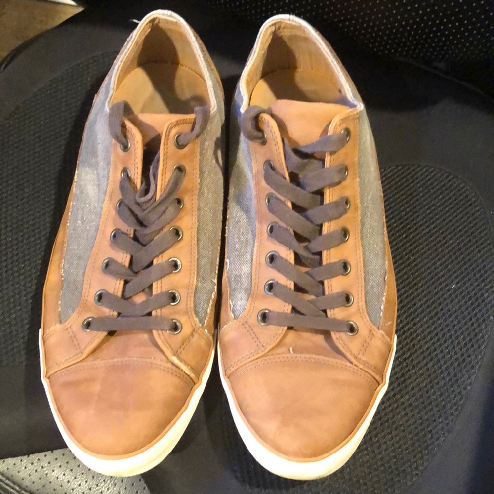 Also Men’s size 12 shoes worn & descent condition